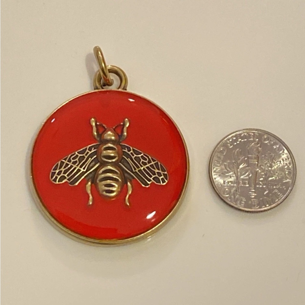 Auth Gucci Red Bee Pendant - Picture 3 of 5